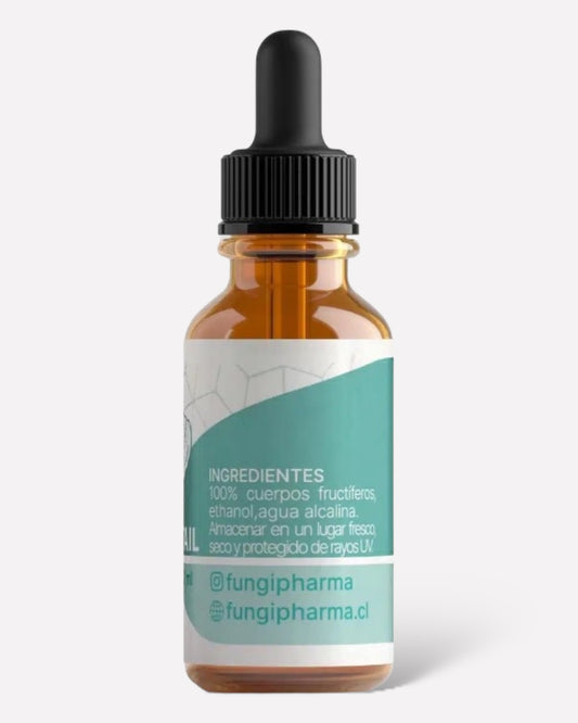Reverso de frasco de vidrio con gotero de Cola de Pavo, 30 ml, con especificación de ingredientes, Ortomolecular Chile 