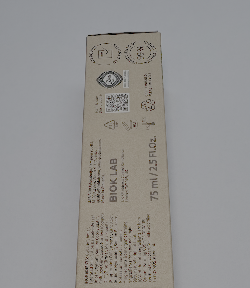 pasta dental organica de coco, blanquedor natural, aliento fresco, previene la formacion de placa, aceite de coco, vegano, sin fluor, origen natural