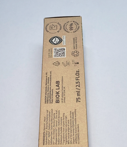 pasta dental organica de coco, blanquedor natural, aliento fresco, previene la formacion de placa, aceite de coco, vegano, sin fluor, origen natural